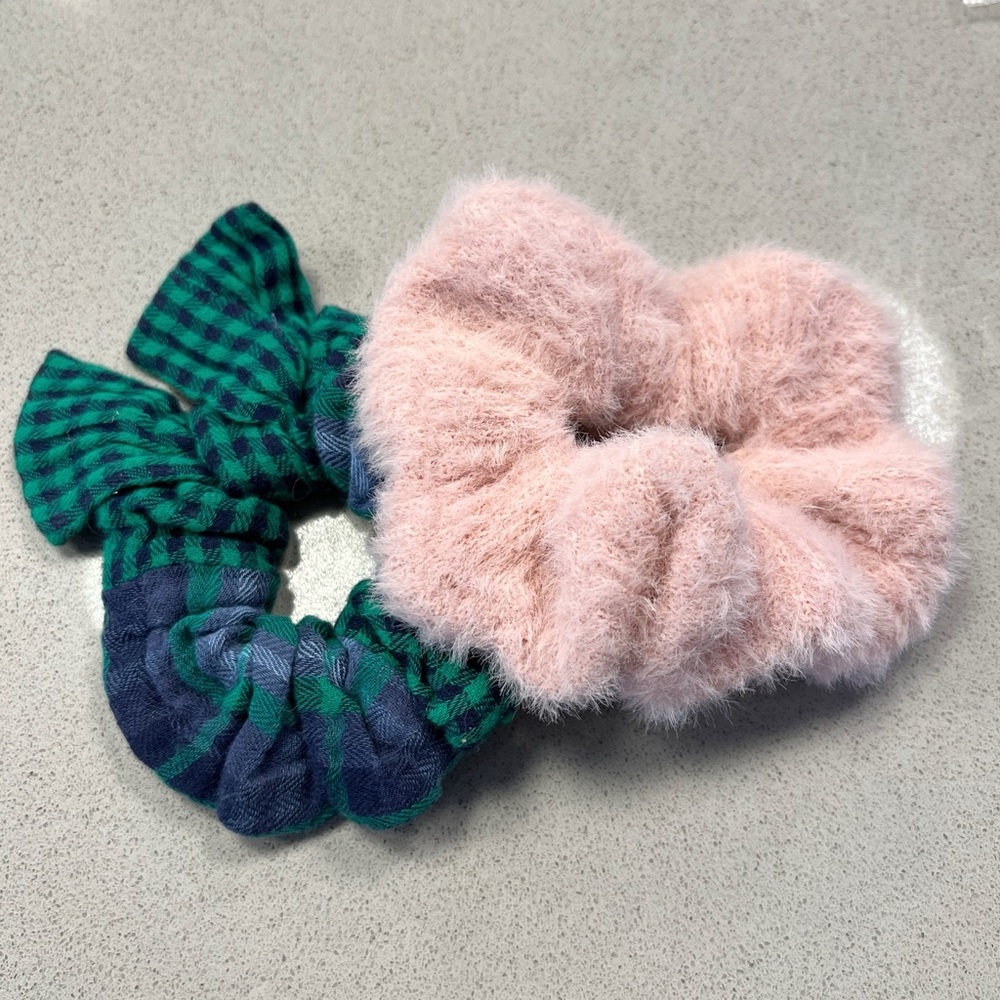 4/$25 Aerie Hair Ties